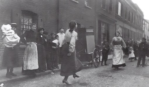The piano organ c1905