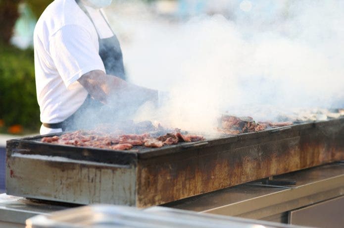 バーベキューは匂いが出る