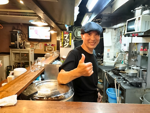 店内とスタッフ@尾道文化ラーメン