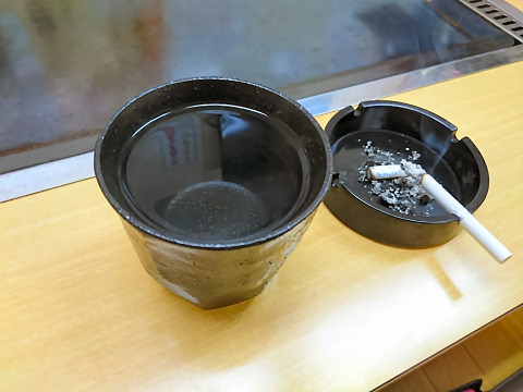 赤霧島お湯割り@お好み焼よしだ