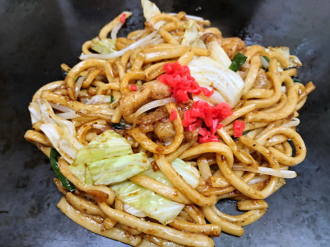 ホルモン焼うどん@お好み焼よしだ