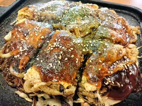 ゴマ・ガーリックon広島焼@広島焼ののすけ