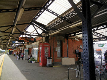 blog (4x5@300) Yoko CP3 Carmarthen Station, Carmarthen, Wales_DSCN9953-9.27.18.jpg