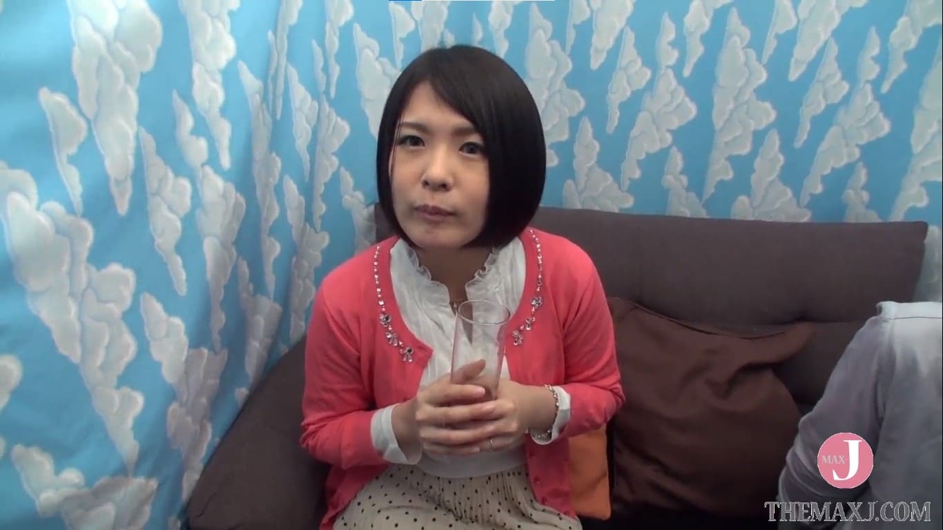 美容器具体験人妻ナンパ!強制電マ責めにイカされまくった奥様は他人棒を挿入せずには帰れない