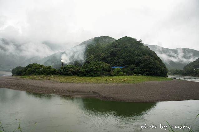 岩間の沈下橋 (1)