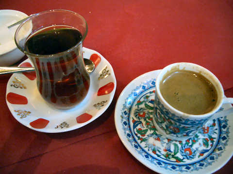 トルコチャイー+トルココーヒー@イスタンブール・コナック