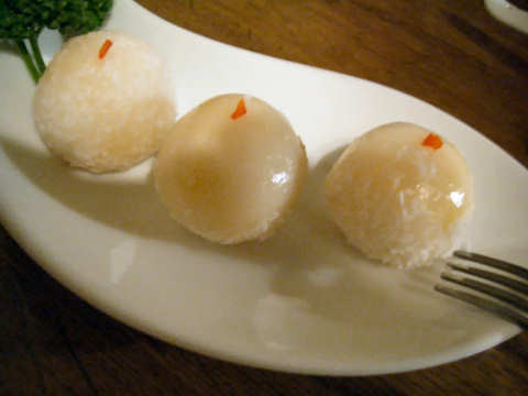 ココナッツ団子@外灘紅緑灯