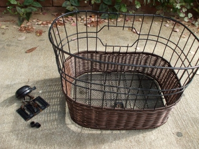 壊れた籠とベル_20160605