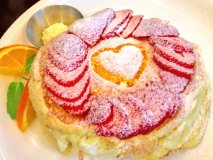 とろけるパンケーキがオススメ!ふわふわ食感で幸せ気分になれるお店3軒