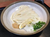 博多うどんの街であえての讃岐!本場で修行した店主が営む中間市の人気店 博多うどんの街であえての讃岐!本場で修行した店主が営む中間市の人気店