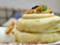 これがパンケーキなの!?ふわふわとろけるレモンづくしのパンケーキ これがパンケーキなの!?ふわふわとろけるレモンづくしのパンケーキ