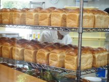 この食感。初!サクふわ生地で違いを見せつける注目の高級食パン専門店 この食感。初!サクふわ生地で違いを見せつける注目の高級食パン専門店