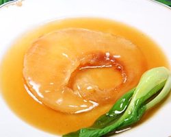 フカヒレの醤油姿煮 横浜中華街 翡翠楼 新館_フカヒレの醤油姿煮