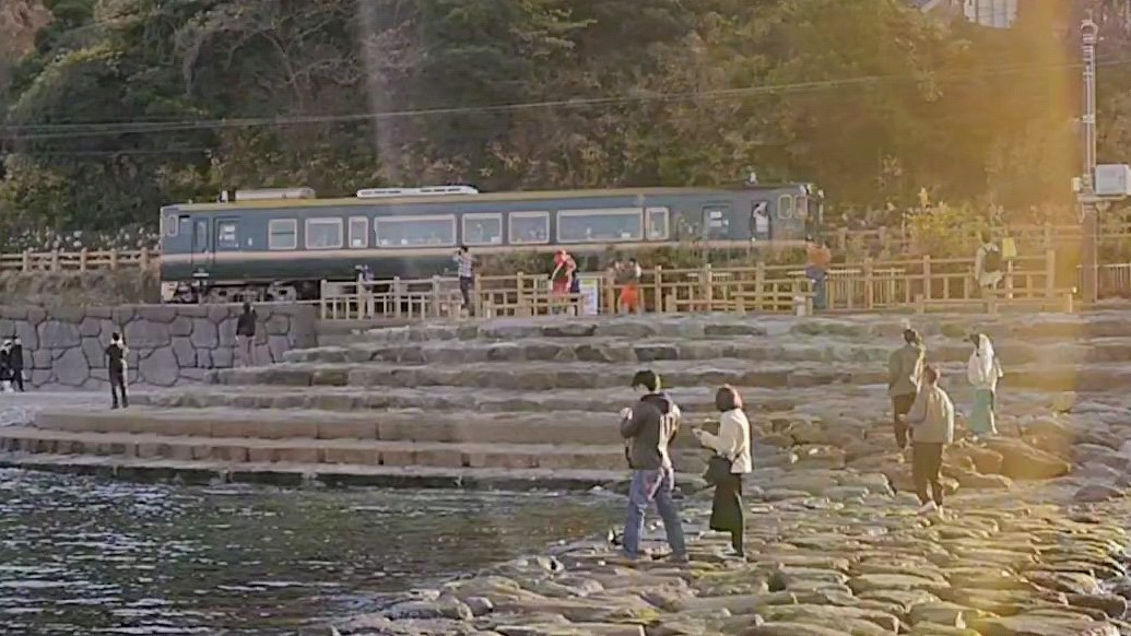 雨晴海岸からみえたべるもんた