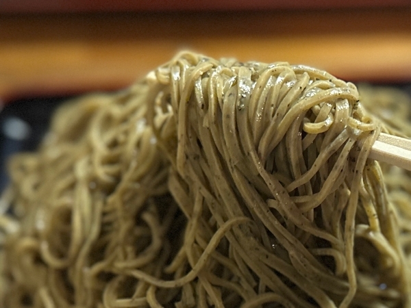 そのまま手繰る