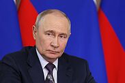 Putin 'petrified' as Ukraine drone strikes Russia and political purges grip the Kremlin RUSSIA-POLITICS