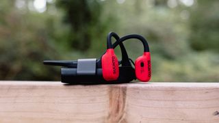 Suunto Wing bone conduction headphones