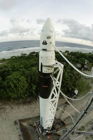 SpaceX Delays Inaugural Falcon 1 Launch at Least One Day