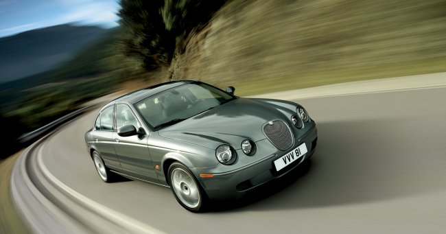 Jaguar S-TYPE