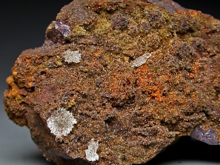 オースチナイト