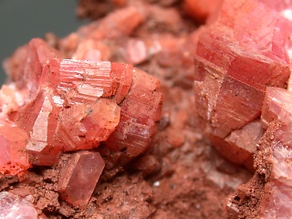 エフェサイト石