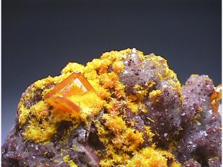 モリブデン鉛鉱