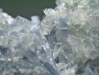 リューコスフェン石