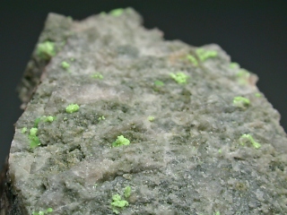 シュレキンゲル石