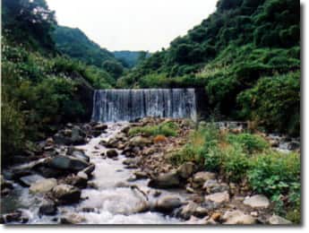 万内川十号堰堤