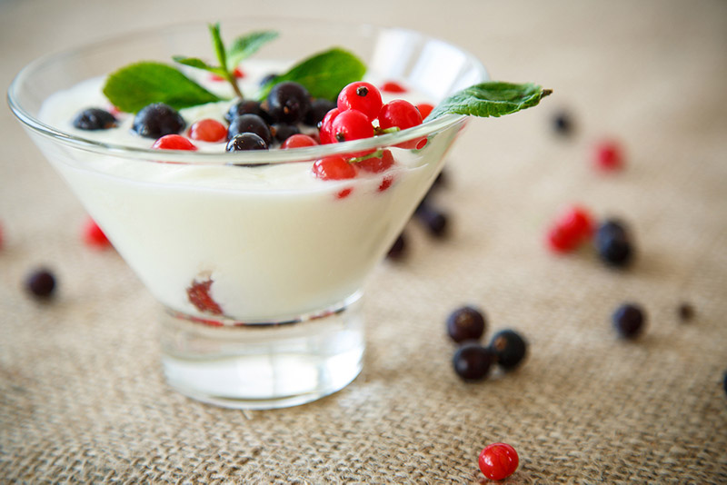 Yogurt and berries