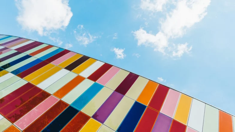 An abstract picture of a museum.