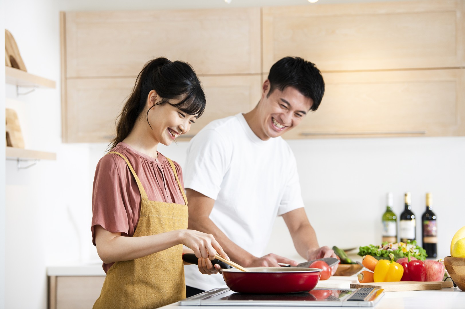 料理好きな夫婦に! 2人で使う快適なキッチン設計・デザインのヒント