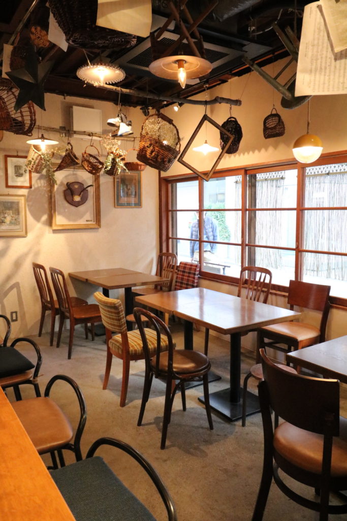 写真:氷川参道店イートイン店舗内観