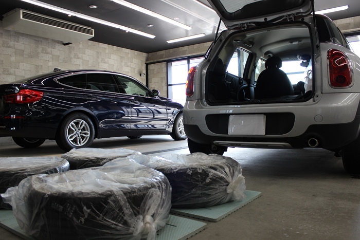 BMW ミニクーパー クロスオーバー パークレーン 2