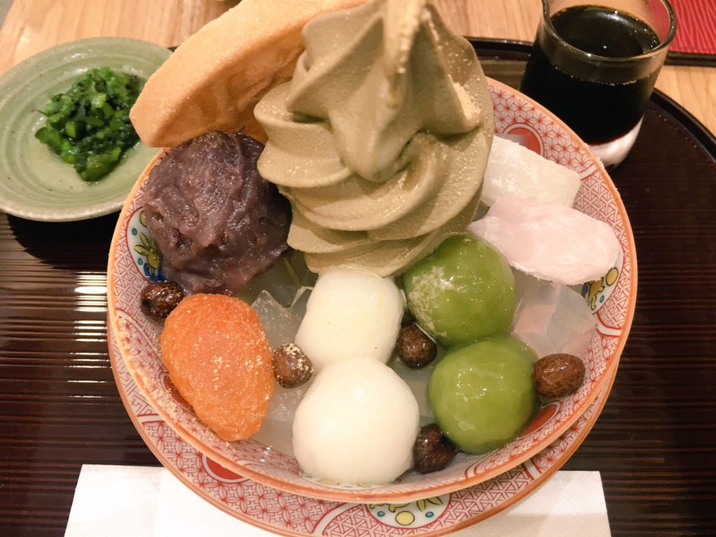 ▲最近食べた両国駅の美味しいあんみつ。この画像を記憶したまま記事を読み進めてください。