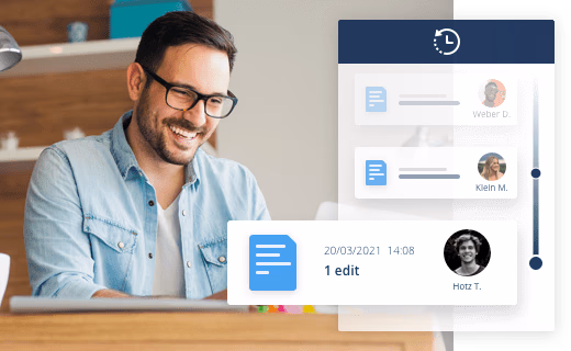 A man looking at different document versions in Nextcloud