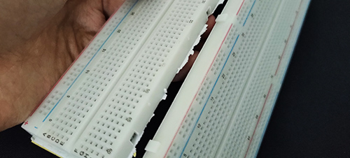 Installing ESP32 in Arduino - ESP32 DevKit Board Pinout On BreadBoard 3
