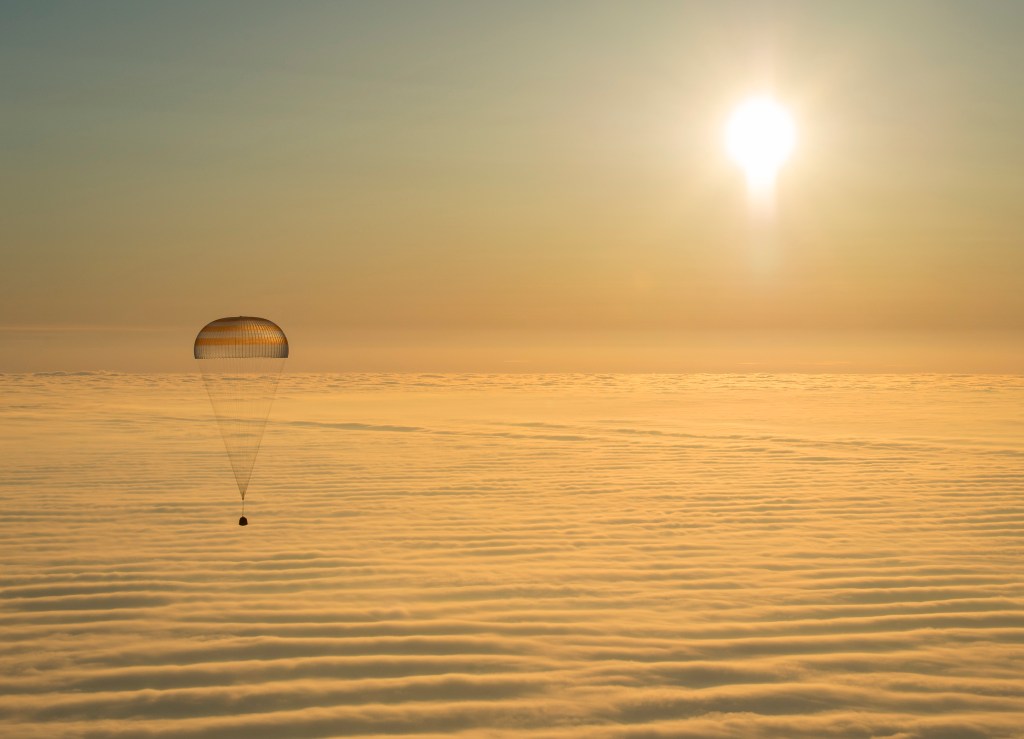 Expedition 42 Soyuz TMA-14M Landing
