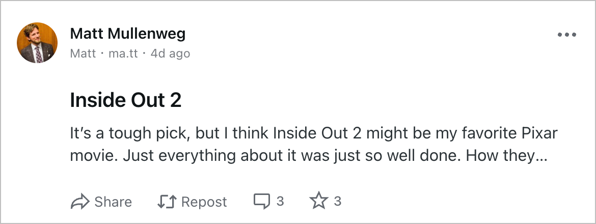 דוגמה של כרטיס 'טקסט' שמציג את צלמית המשתמש של המחבר, את שם המחבר, כותרת פרטי הפוסט וטקסט קצר מהפוסט עם האפשרויות לשתף, לפרסם מחדש, לסמן לייק ולהגיב.