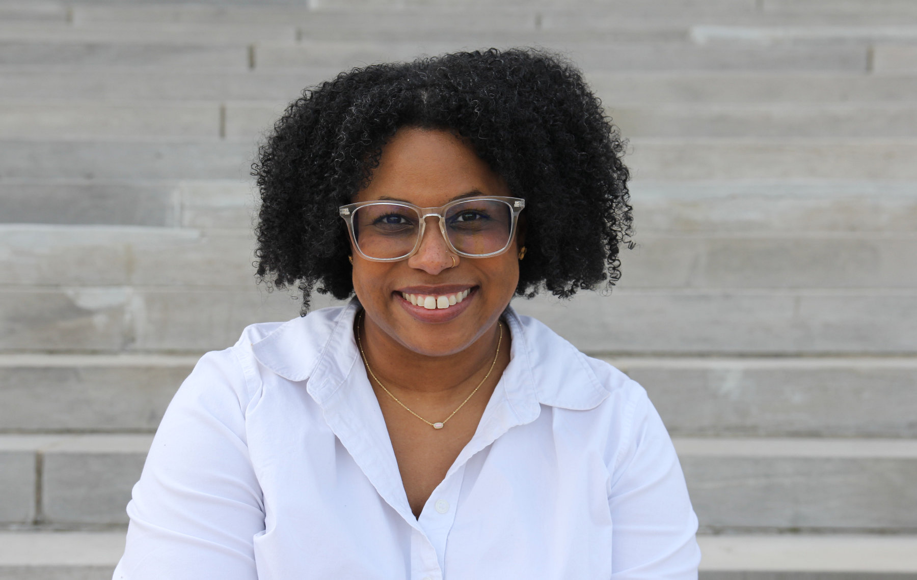 Headshot of April Davis