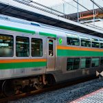 駅でチケットを買って「グリーン車」に乗ったのですが、混雑していて座れませんでした。座れないなら「普通車」に移りたいのですが、「払い戻し」はできますか?