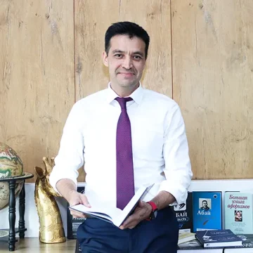 Улугбек Таваккалов Улугбек Таваккалов