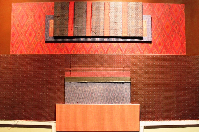 IMG 7612 1 タイ伝統刺繍の展示