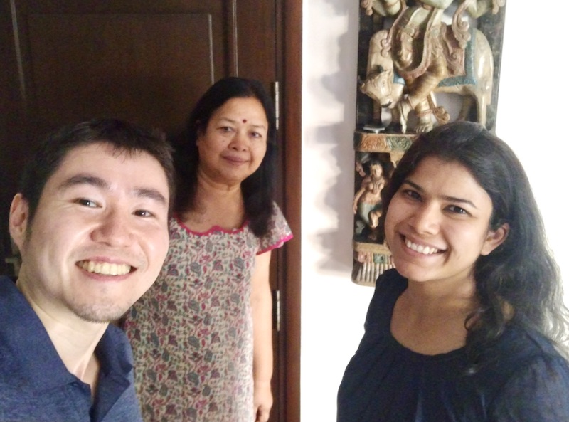 DEL 0427 2 大家家族と記念撮影