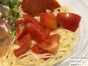 セブンイレブン生ハムとチーズとトマトの冷製パスタ100日間コンビニ弁当生活25日目デカ盛り進撃のグルメ