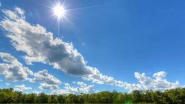 El cielo estará con neblinas matinales.