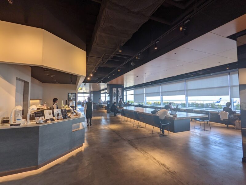 羽田空港の国内線空港ラウンジ