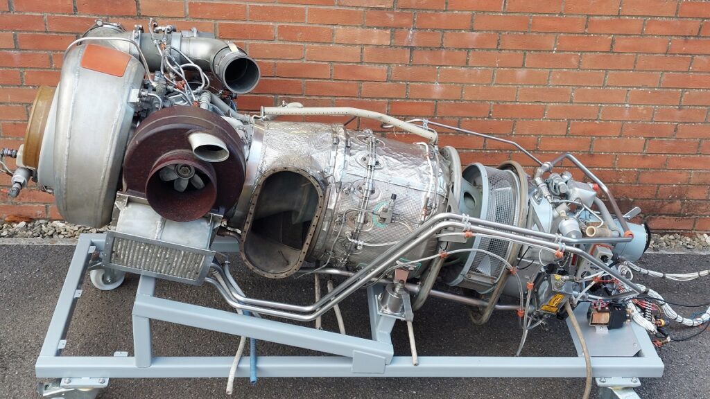 pratt-and-whitney-pt6 L1011 Tristar APU re-mounted for ground running