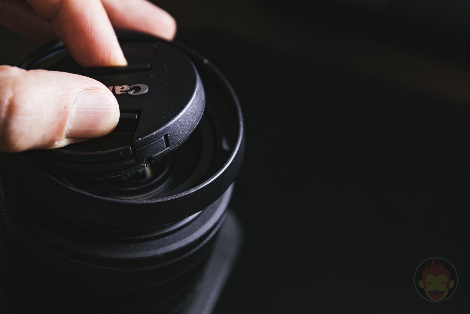 Canon-RF35mm-F1_8-MACRO-IS-STM-Lens-Hood-17.jpg Canon RF35mm F1 8 MACRO IS STM Lens Hood 17