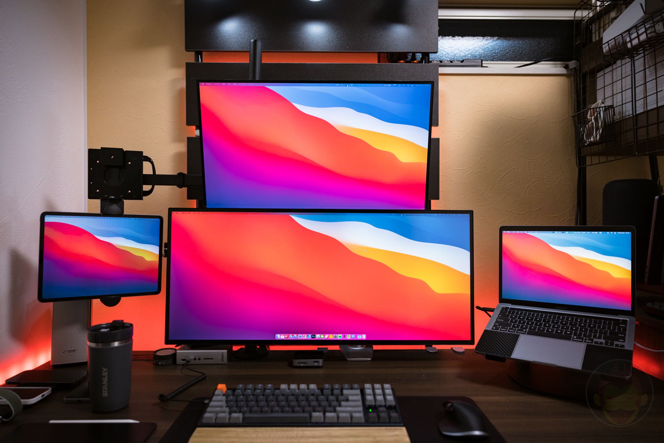 M1-MacBook-Pro-Workspace.jpg M1 MacBook Pro Workspace